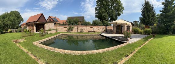 schwimmteich_hg_1.jpg  